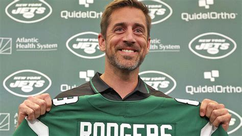 Aaron Rodgers Traded To Jets